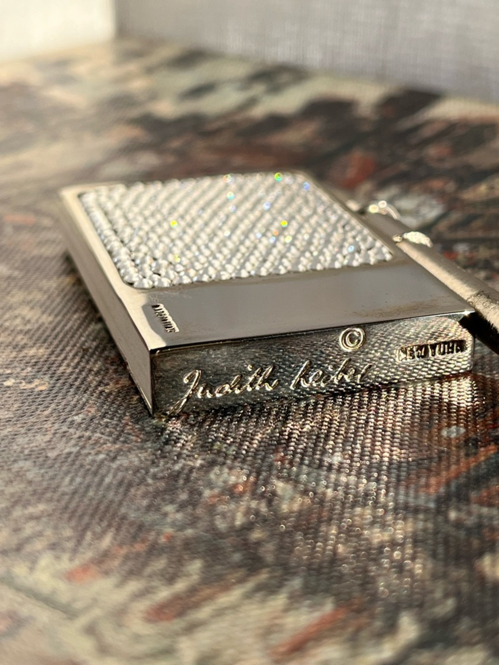 Judith Leiber Silver 🩶 Minaudière💫 Notebook, Swarovski Crystals 
VINTAGE NWOT
